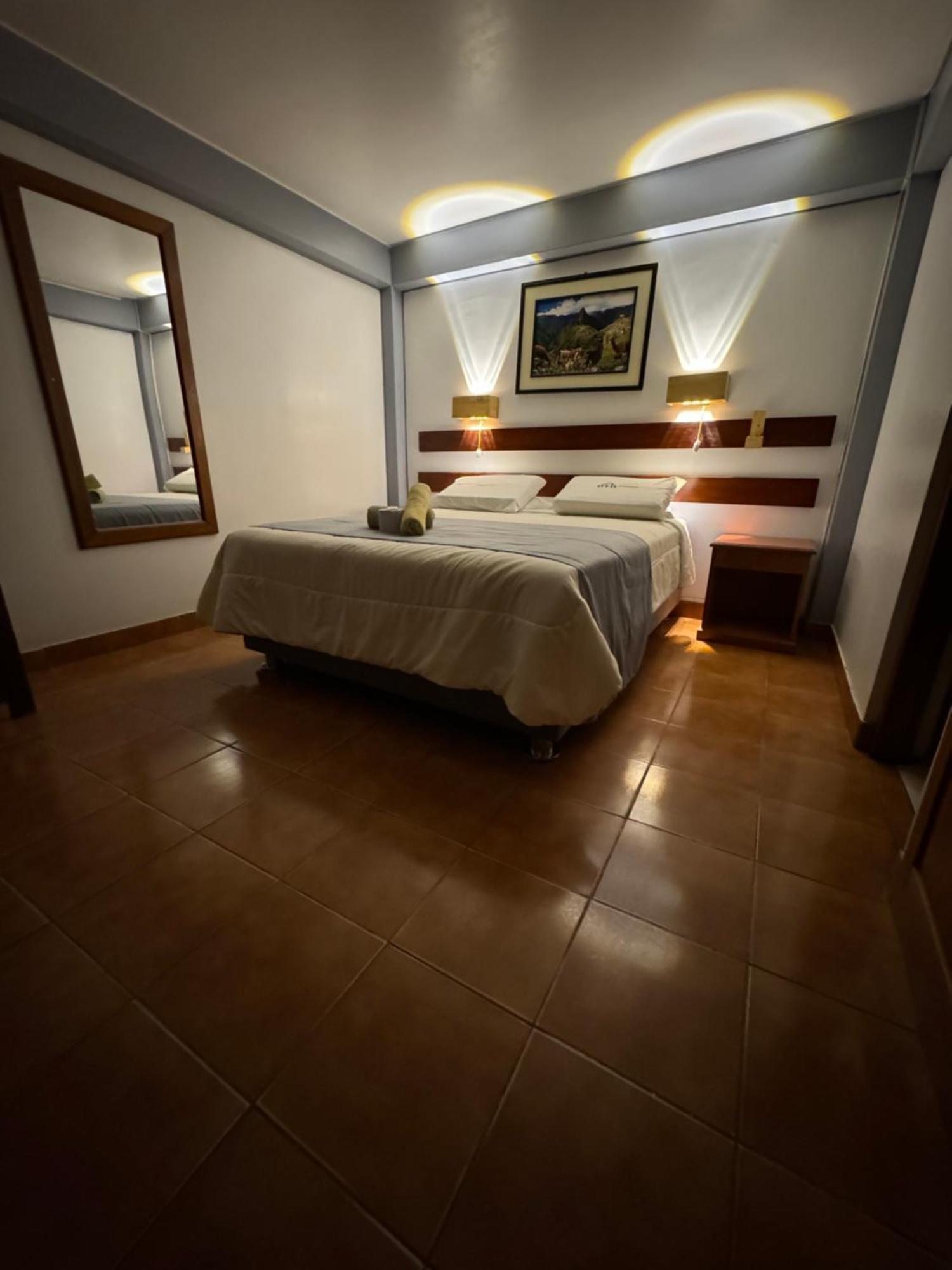 Hotel Alpamayo Guest House ワラス エクステリア 写真